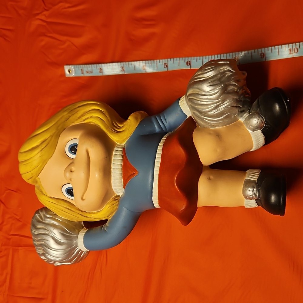 Atlantic Mold Cheerleader Vtg Painted Ceramic Figurine  Blonde w/PomPom E.U.C